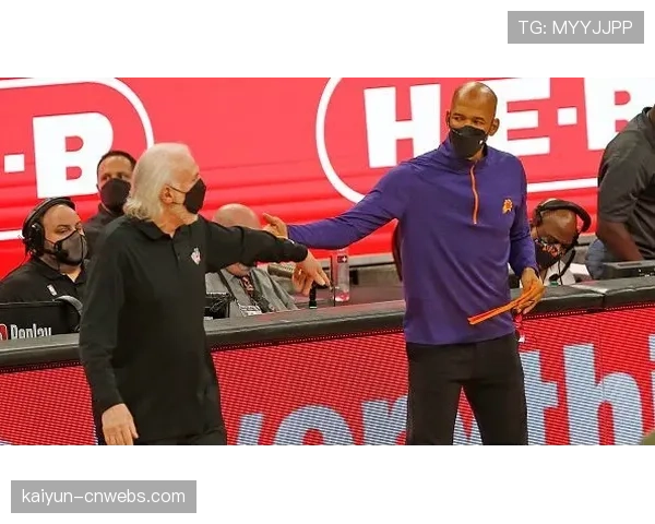 教练动态：活塞主教练蒙蒂-威廉姆斯就球队创队史连败纪录向球迷致歉